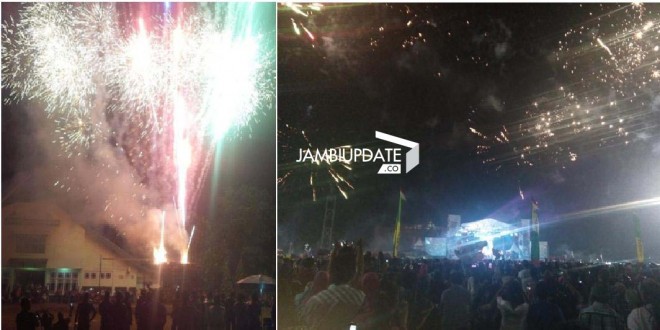Pesta kembang api di eks Arena MTQ dan di  Makorem Jambi (1/1)